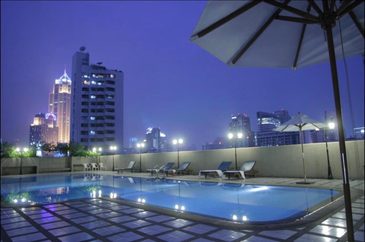 Omni Tower Cozy Apartment Near Nana Bts Banguecoque Exterior foto